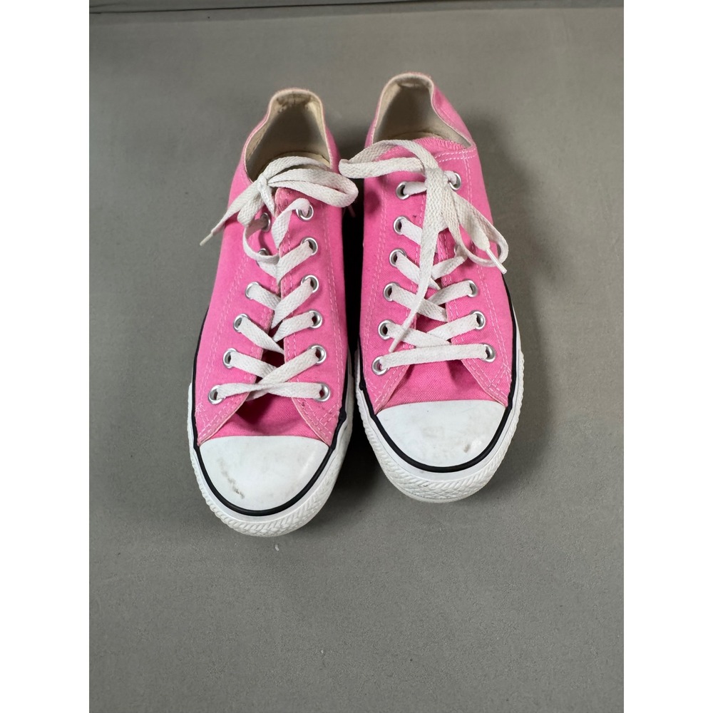 Converse Pink Chuck Taylor All Star Low Top Sneakers Womens 6 Good